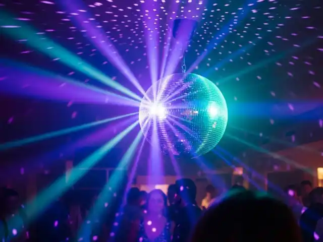 Renta de bolas LED RGB con efectos luminosos dinámicos y programables