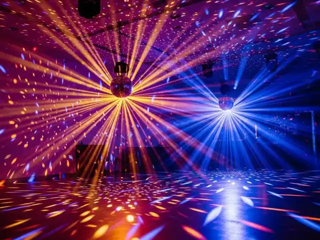 Paquete 8 Pin Spots DMX para iluminación profesional