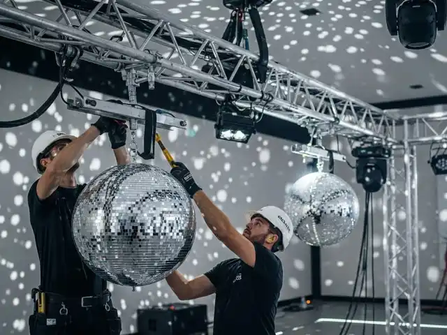 Instalación completa de sistemas de iluminación disco